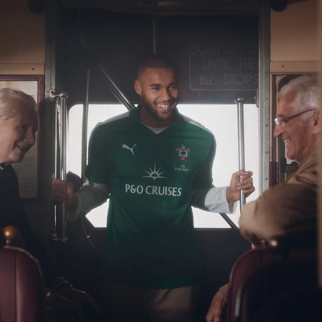 南安普敦 1976 足总杯夺冠 50 周年纪念球衣 © 球衫堂 kitstown