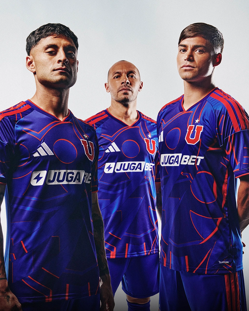 智利大学 2026 赛季主客场球衣 © 球衫堂 kitstown 智利大学 2026 赛季主客场球衣 © 球衫堂 kitstown