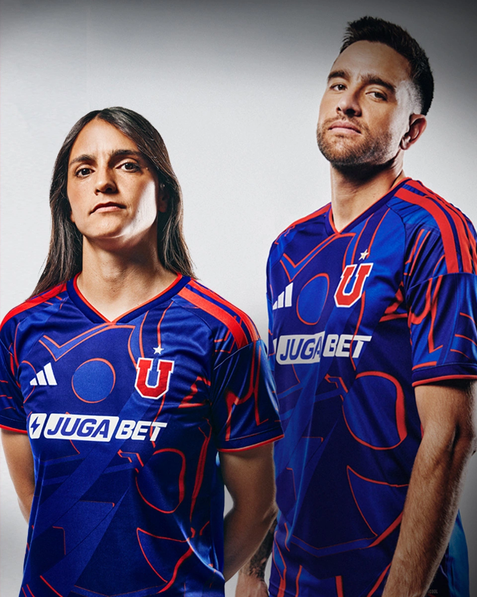 智利大学 2026 赛季主客场球衣 © 球衫堂 kitstown 智利大学 2026 赛季主客场球衣 © 球衫堂 kitstown