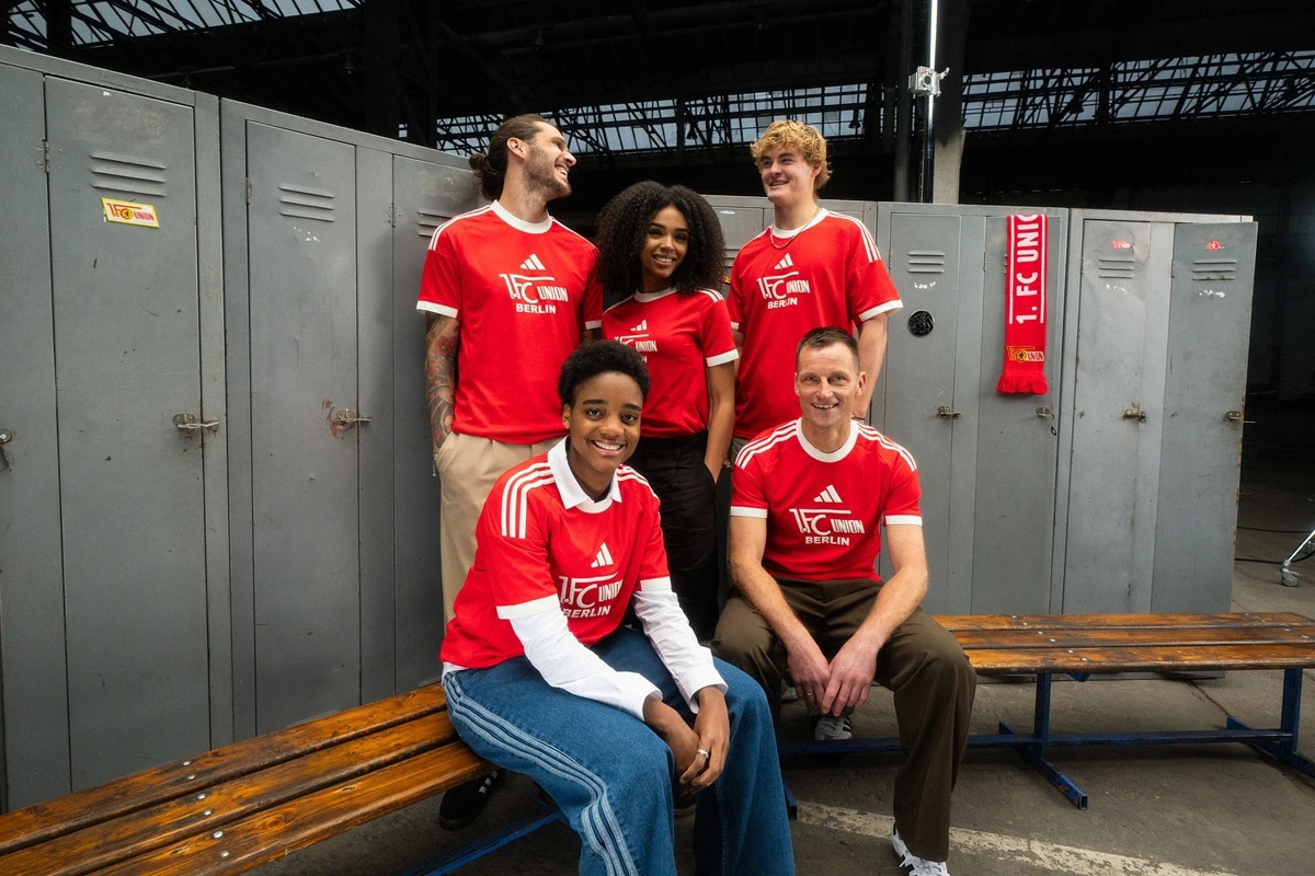 柏林联俱乐部 60 周年纪念球衣 © 球衫堂 kitstown