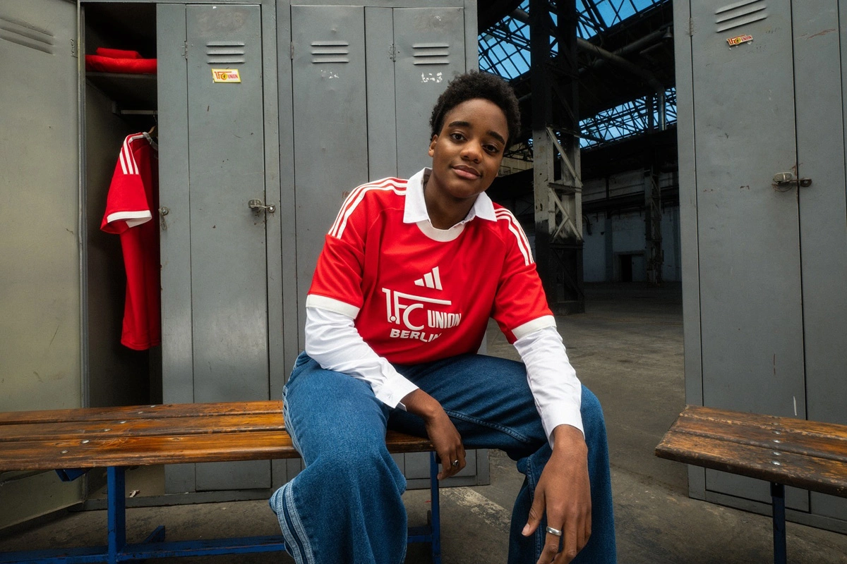 柏林联俱乐部 60 周年纪念球衣 © 球衫堂 kitstown