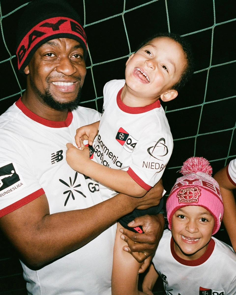 勒沃库森“球迷会五十周年”特别球衣 © 球衫堂 kitstown