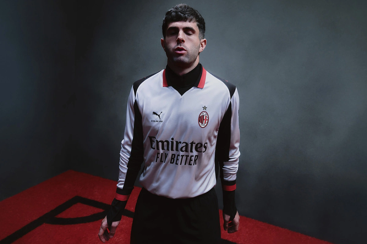 PUMA × Slam Jam × AC米兰 2025-26 赛季第四球衣 © 球衫堂 kitstown PUMA × Slam Jam × AC米兰 2025-26 赛季第四球衣 © 球衫堂 kitstown