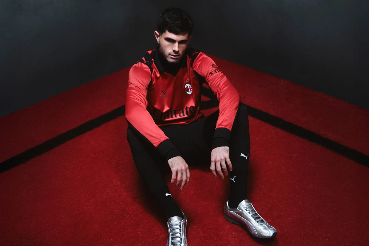 PUMA × Slam Jam × AC米兰 2025-26 赛季第四球衣 © 球衫堂 kitstown PUMA × Slam Jam × AC米兰 2025-26 赛季第四球衣 © 球衫堂 kitstown
