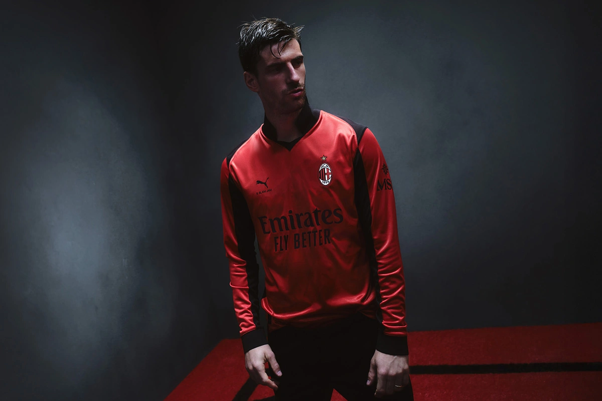 PUMA × Slam Jam × AC米兰 2025-26 赛季第四球衣 © 球衫堂 kitstown PUMA × Slam Jam × AC米兰 2025-26 赛季第四球衣 © 球衫堂 kitstown