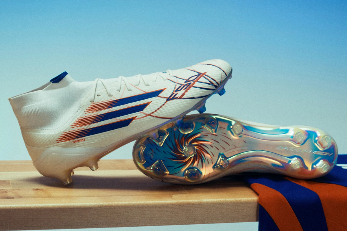 阿迪达斯发布“巨星降临”系列 © 球衫堂 kitstown