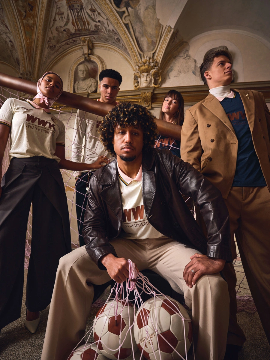 奥格斯堡 2025-26 赛季“富格尔”特别版球衣 © 球衫堂 kitstown 奥格斯堡 2025-26 赛季“富格尔”特别版球衣 © 球衫堂 kitstown