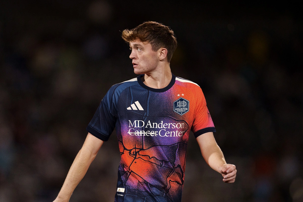 休斯敦迪纳摩 2026-27 赛季客场球衣 © 球衫堂 kitstown 休斯敦迪纳摩 2026-27 赛季客场球衣 © 球衫堂 kitstown