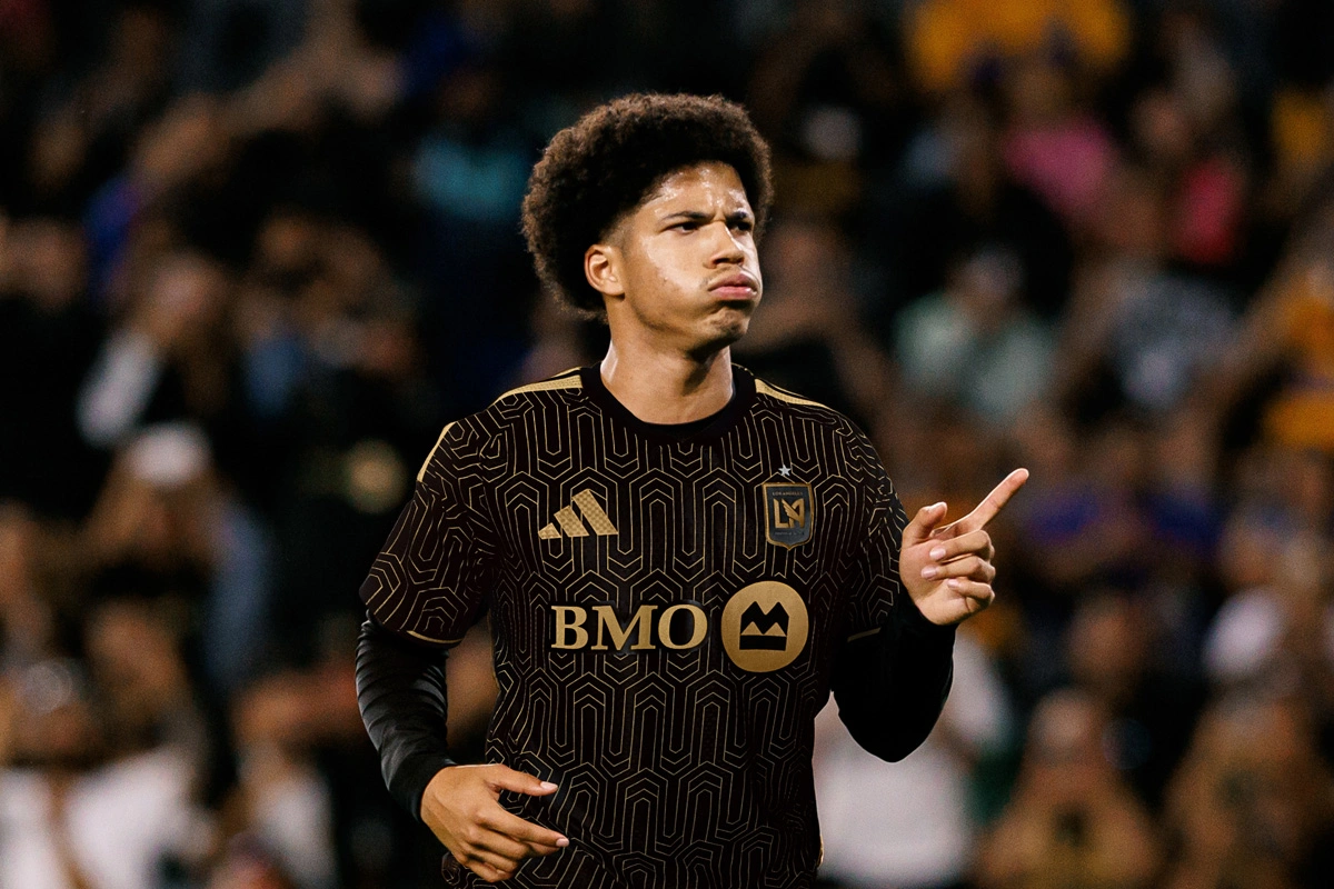 洛杉矶 2026-27 赛季主场球衣 © 球衫堂 kitstown 洛杉矶 2026-27 赛季主场球衣 © 球衫堂 kitstown