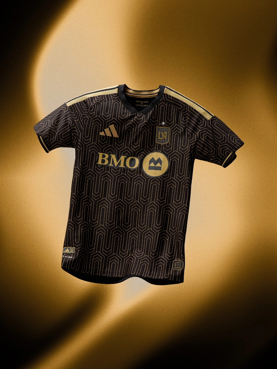 洛杉矶 2026-27 赛季主场球衣 © 球衫堂 kitstown 洛杉矶 2026-27 赛季主场球衣 © 球衫堂 kitstown