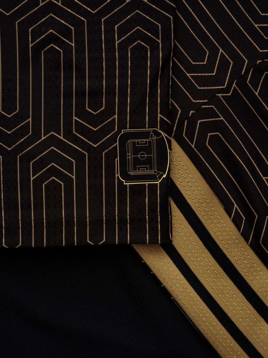 洛杉矶 2026-27 赛季主场球衣 © 球衫堂 kitstown 洛杉矶 2026-27 赛季主场球衣 © 球衫堂 kitstown