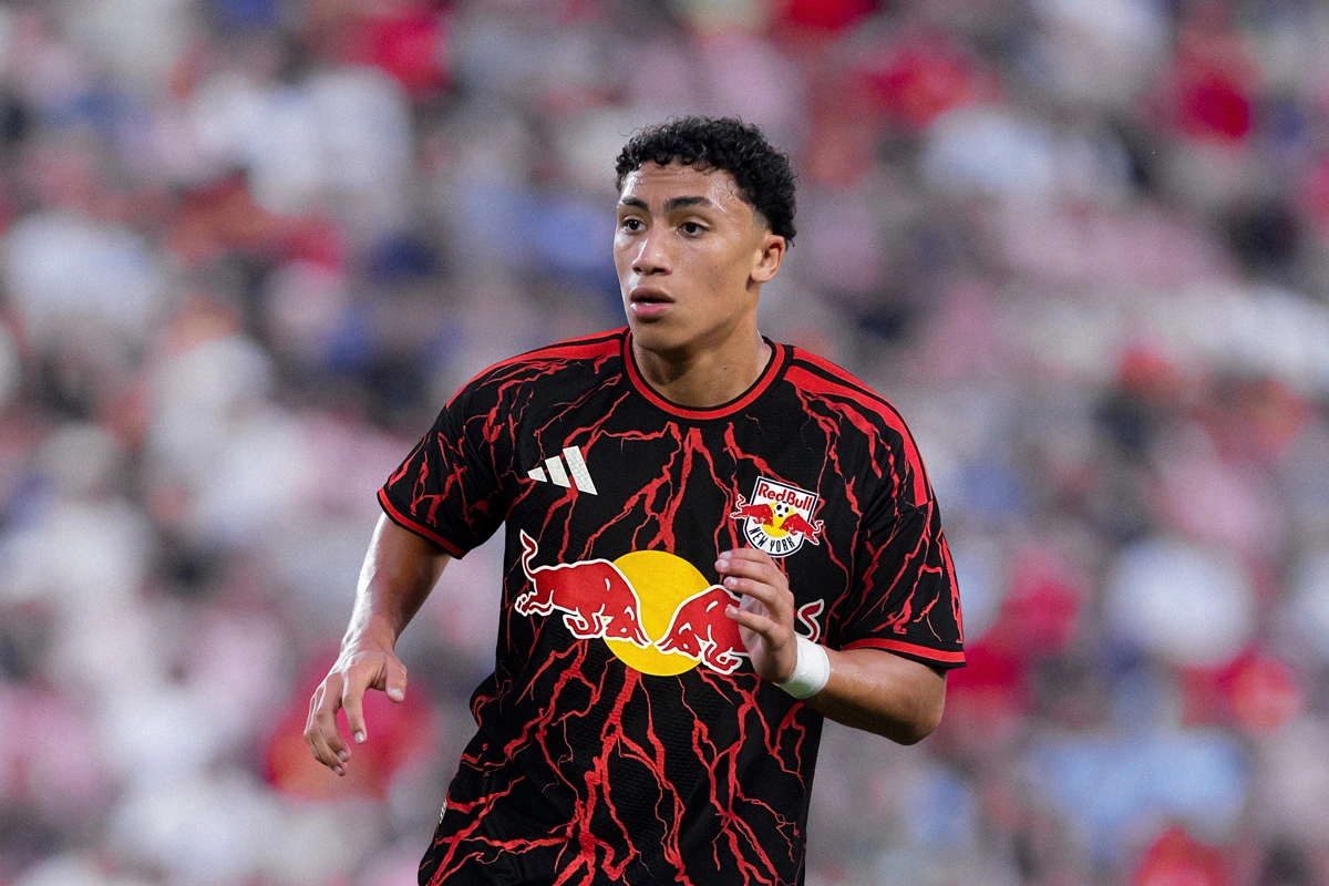 纽约红牛 2026-27 赛季主场球衣 © 球衫堂 kitstown