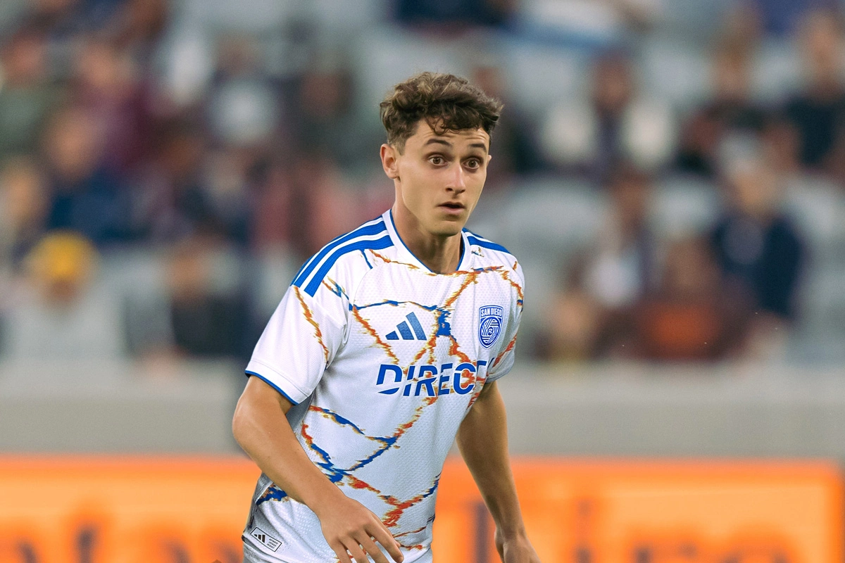 圣迭戈 2026-27 赛季客场球衣 © 球衫堂 kitstown 圣迭戈 2026-27 赛季客场球衣 © 球衫堂 kitstown