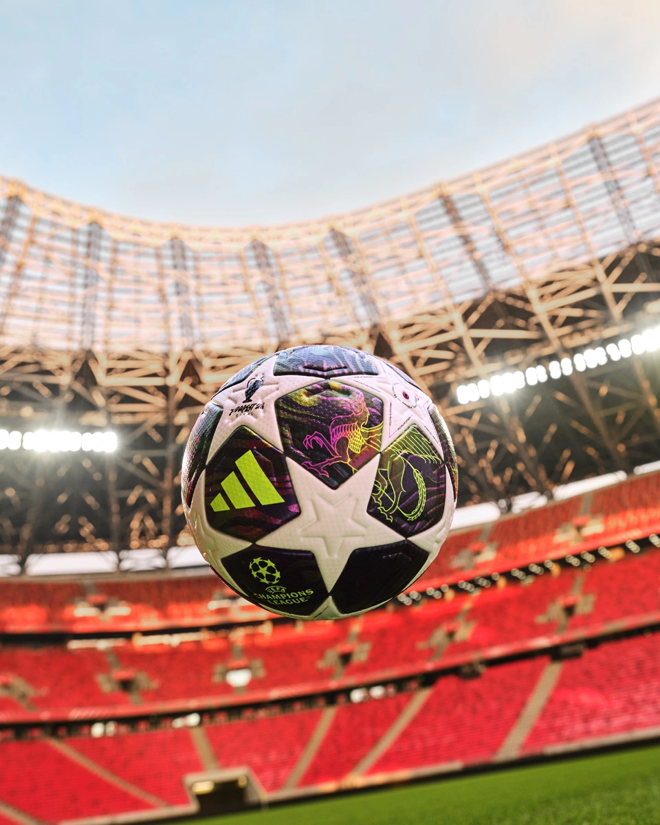 2025-26 赛季欧足联冠军联赛淘汰赛阶段官方比赛用球 © 球衫堂 kitstown