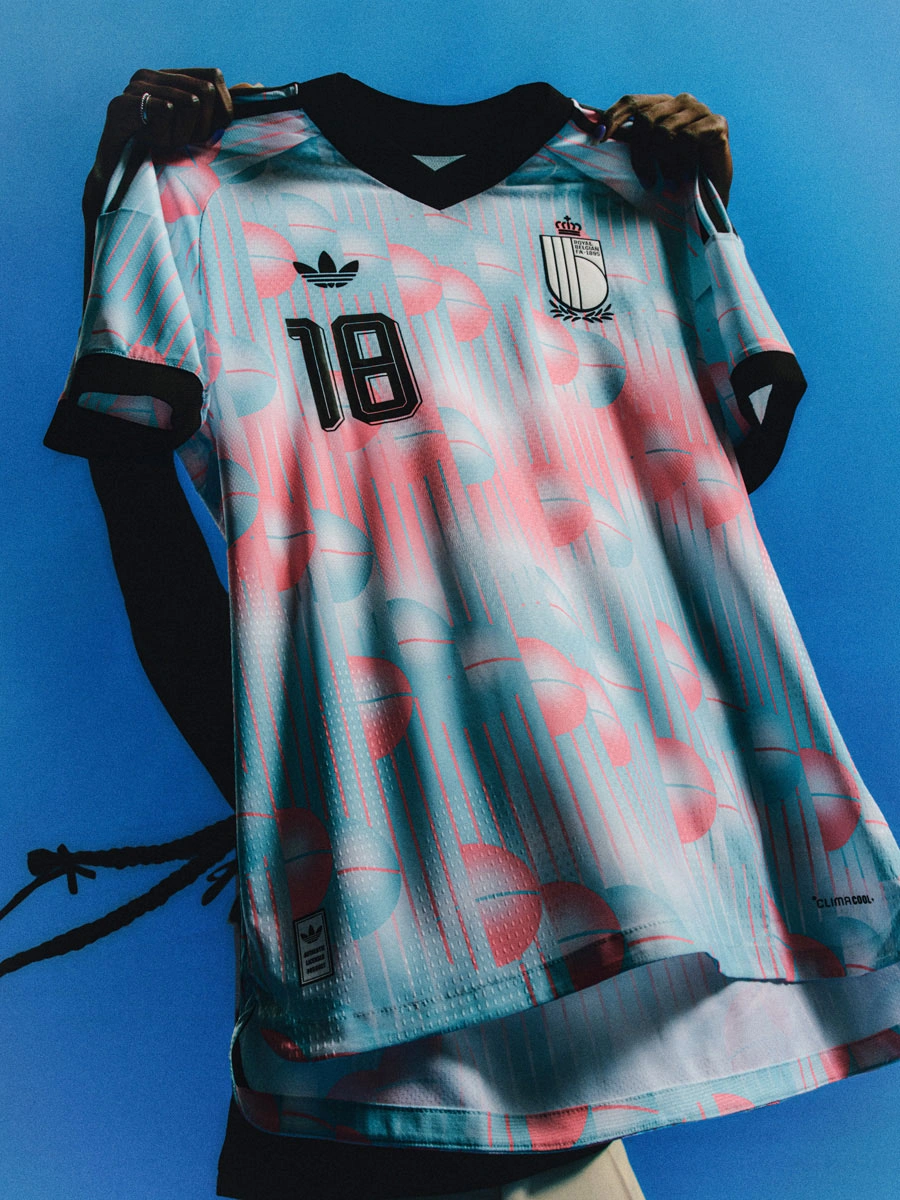 阿迪达斯发布 2026 年世界杯国家队客场球衣 © 球衫堂 kitstown