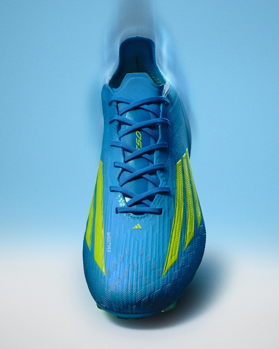 阿迪达斯推出“寒冰战锋”系列套组 © 球衫堂 kitstown