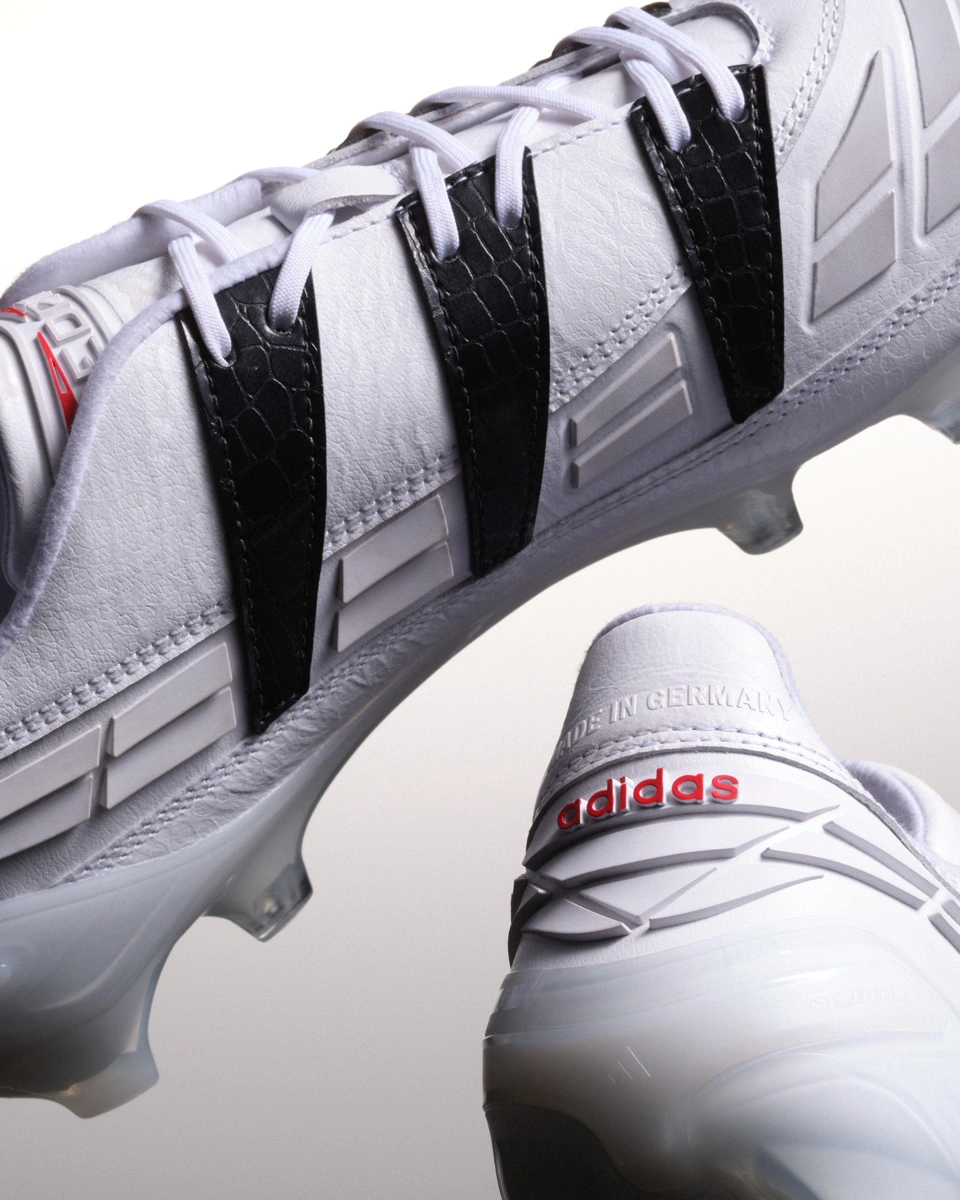 阿迪达斯发布 PREDATOR 94 REVERSE 战靴与世界杯主题足球 © 球衫堂 kitstown 阿迪达斯发布 PREDATOR 94 REVERSE 战靴与世界杯主题足球 © 球衫堂 kitstown