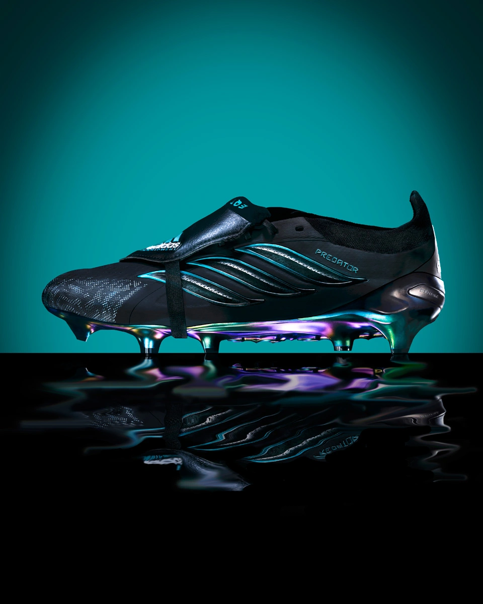 阿迪达斯发布全新 PREDATOR EQT 战靴 © 球衫堂 kitstown