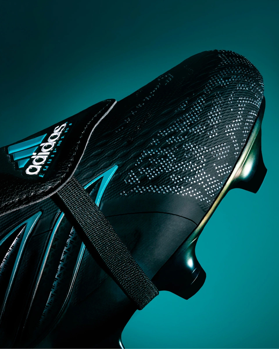 阿迪达斯发布全新 PREDATOR EQT 战靴 © 球衫堂 kitstown