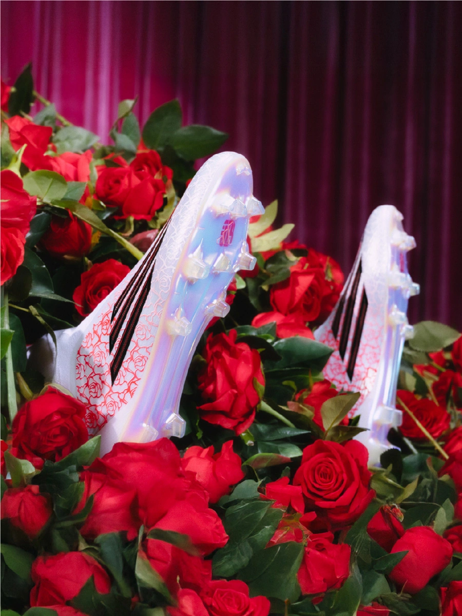 阿迪达斯发布亚马尔全新个人款 F50 “心之猎手”系列战靴 © 球衫堂 kitstown