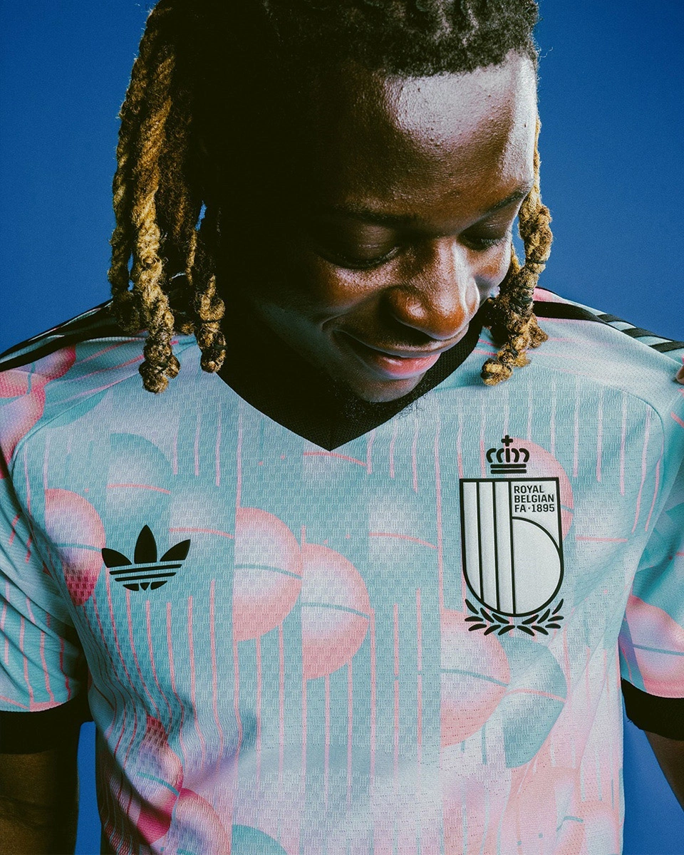 比利时国家队 2026 世界杯客场球衣 © 球衫堂 kitstown 比利时国家队 2026 世界杯客场球衣 © 球衫堂 kitstown