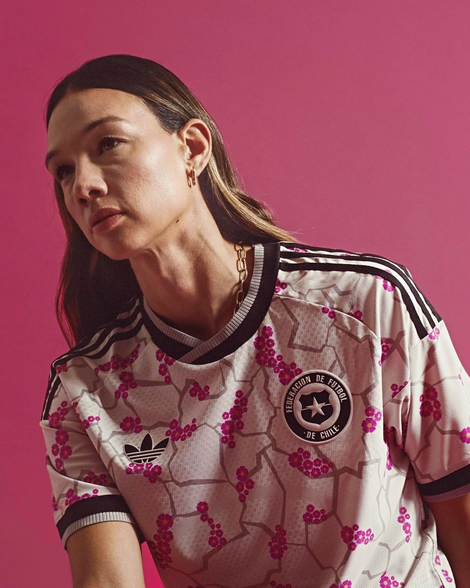 智利国家队 2026-27 赛季客场球衣 © 球衫堂 kitstown