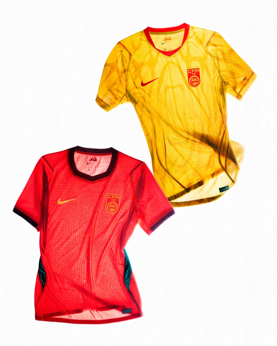 中国国家队 2026-27 赛季主客场球衣 © 球衫堂 kitstown 中国国家队 2026-27 赛季主客场球衣 © 球衫堂 kitstown