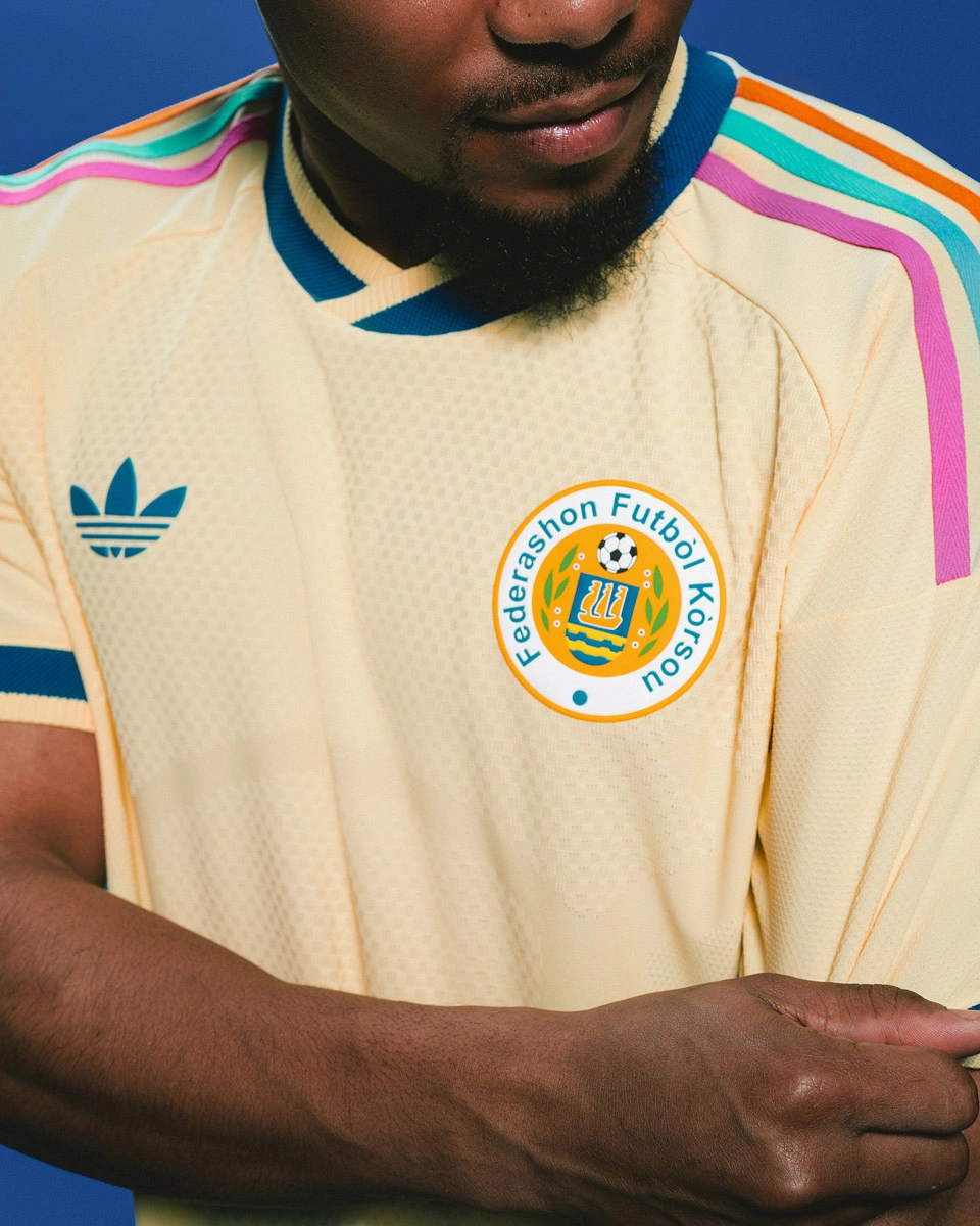 库拉索代表队 2026 世界杯客场球衣 © 球衫堂 kitstown 库拉索代表队 2026 世界杯客场球衣 © 球衫堂 kitstown