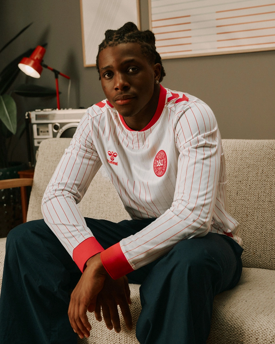 丹麦国家队 2026-27 赛季客场球衣 © 球衫堂 kitstown