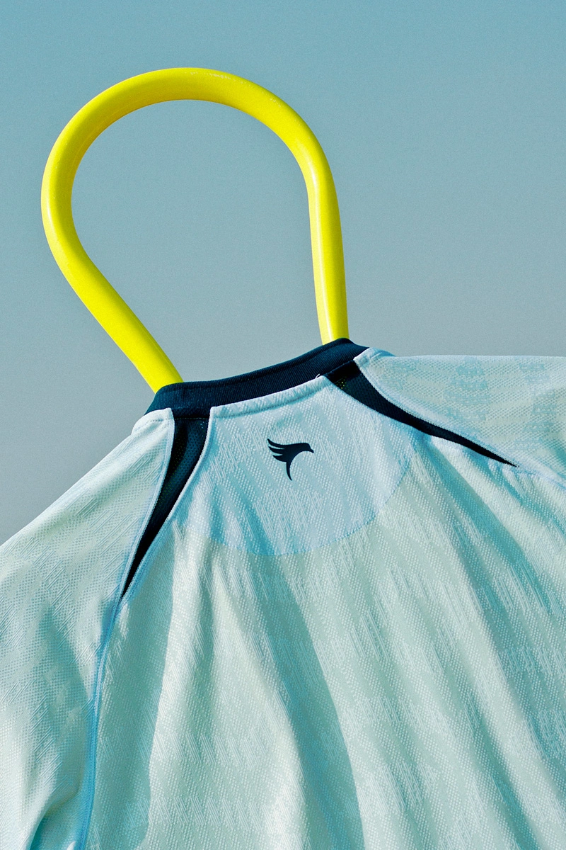 大连鲲城 2026 赛季主客场球衣 © 球衫堂 kitstown 大连鲲城 2026 赛季主客场球衣 © 球衫堂 kitstown