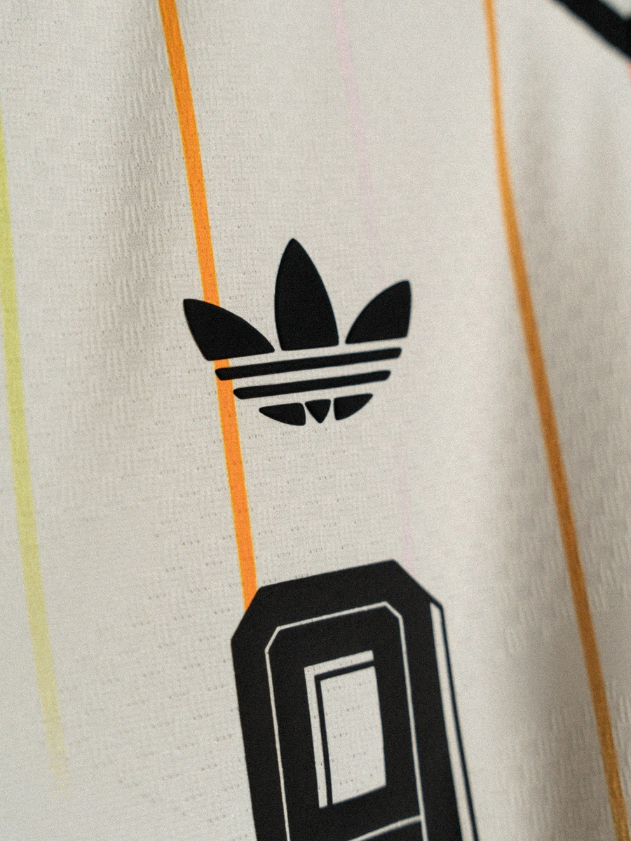 日本国家队 2026 世界杯客场球衣 © 球衫堂 kitstown 日本国家队 2026 世界杯客场球衣 © 球衫堂 kitstown