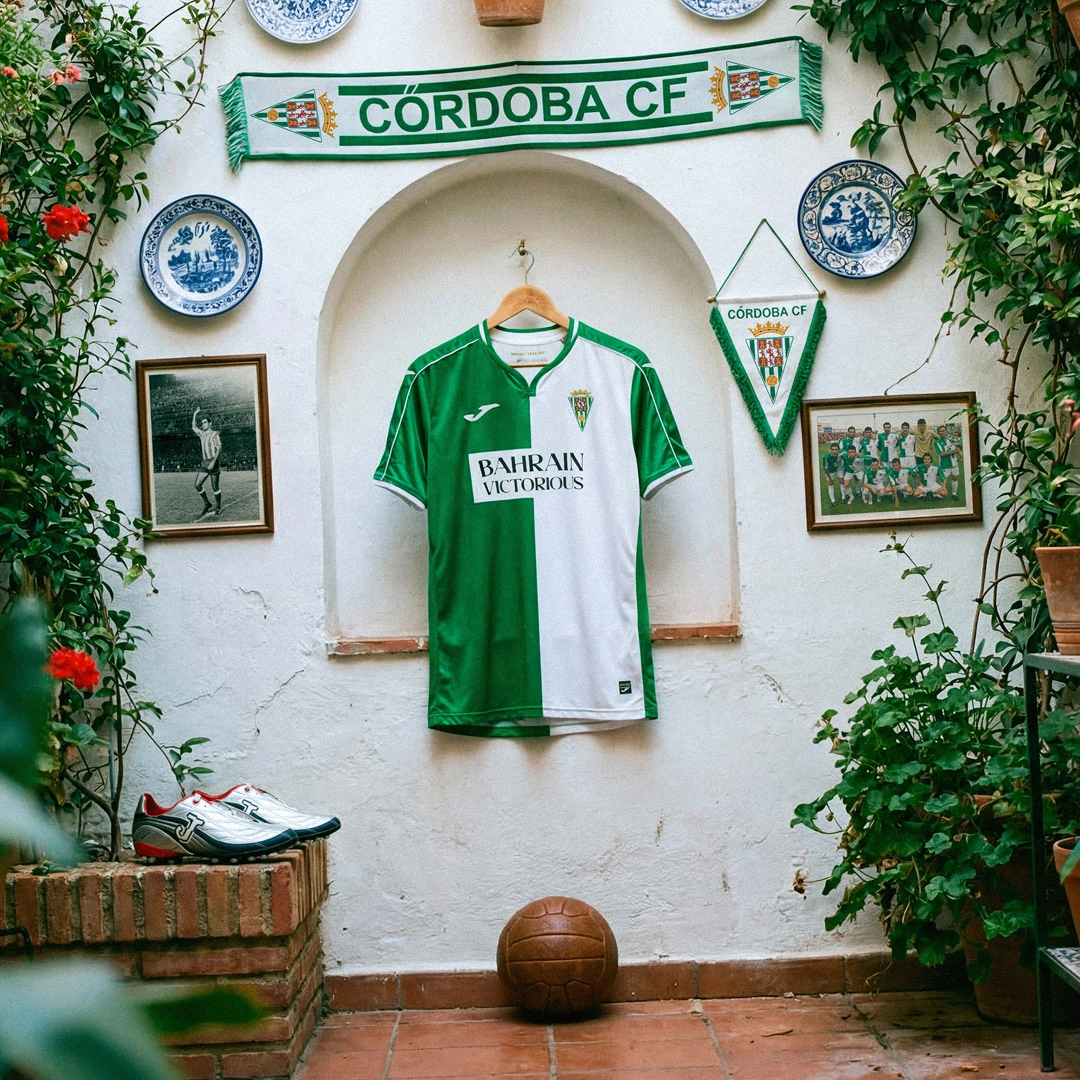 Joma × 西甲联赛 2025-26 赛季“复古比赛日”球衣 © 球衫堂 kitstown Joma × 西甲联赛 2025-26 赛季“复古比赛日”球衣 © 球衫堂 kitstown