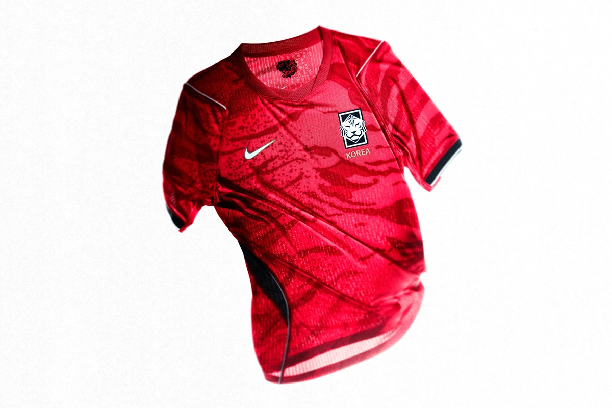 韩国国家队 2026 世界杯主客场球衣 © 球衫堂 kitstown 韩国国家队 2026 世界杯主客场球衣 © 球衫堂 kitstown