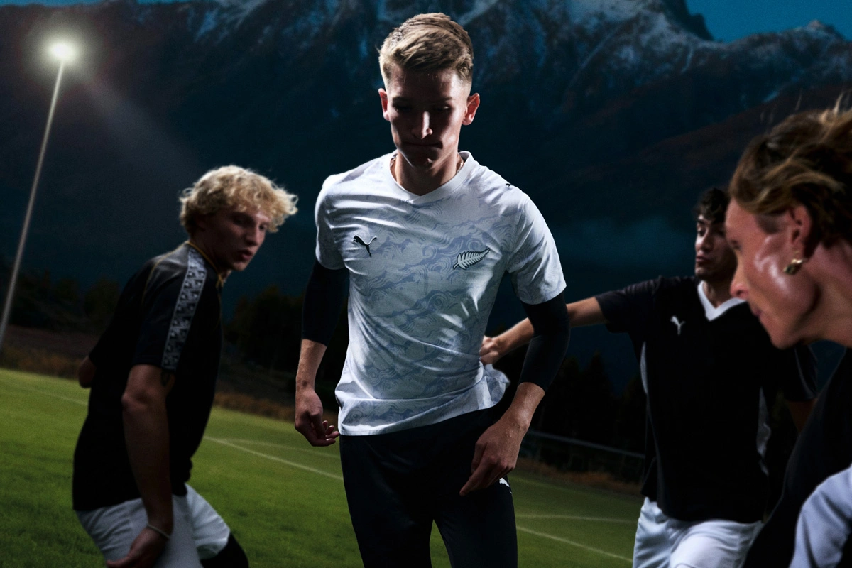 新西兰国家队 2026 世界杯主客场球衣 © 球衫堂 kitstown