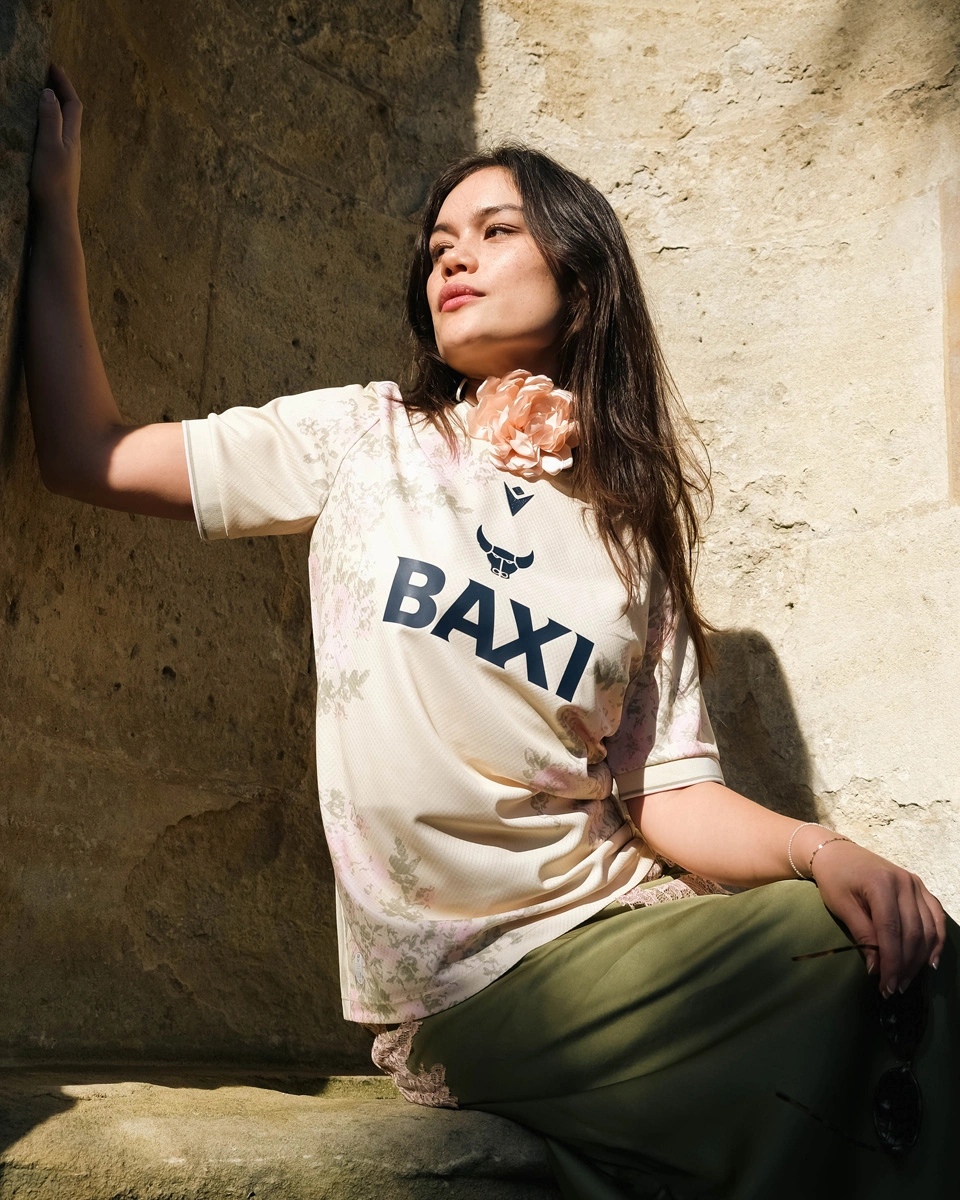 Macron × 牛津联 × 阿什莫利恩博物馆联名球衣 © 球衫堂 kitstown Macron × 牛津联 × 阿什莫利恩博物馆联名球衣 © 球衫堂 kitstown