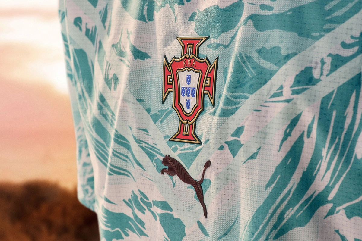 葡萄牙国家队 2026 世界杯客场球衣 © 球衫堂 kitstown 葡萄牙国家队 2026 世界杯客场球衣 © 球衫堂 kitstown