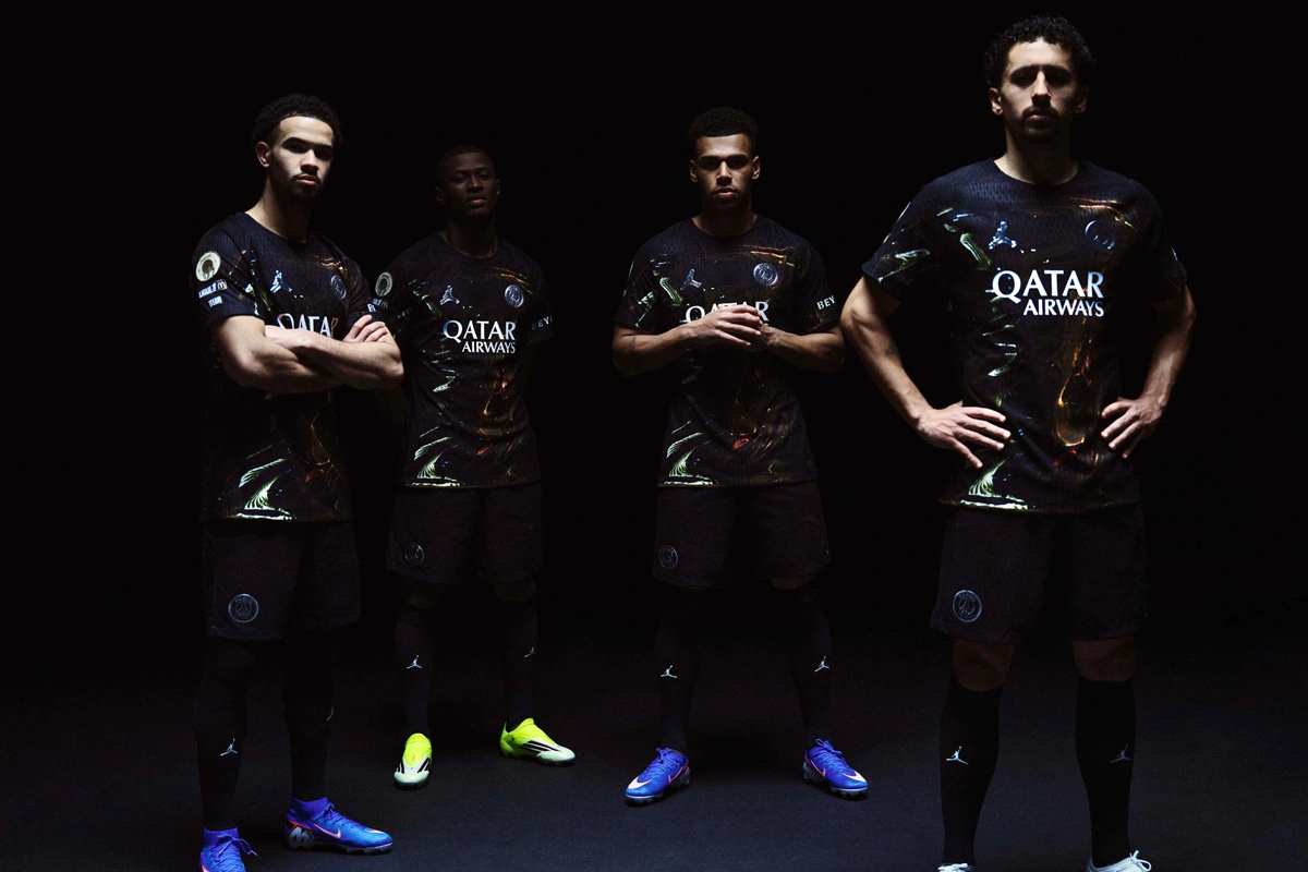 巴黎圣日耳曼 2025-26 赛季暗夜版球衣 © 球衫堂 kitstown