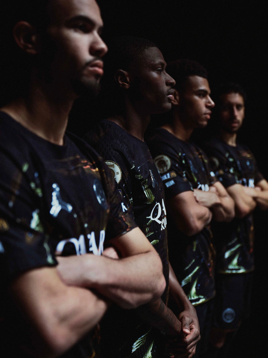 巴黎圣日耳曼 2025-26 赛季暗夜版球衣 © 球衫堂 kitstown