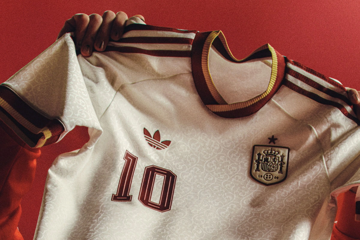 西班牙国家队 2026 世界杯客场球衣 © 球衫堂 kitstown 西班牙国家队 2026 世界杯客场球衣 © 球衫堂 kitstown