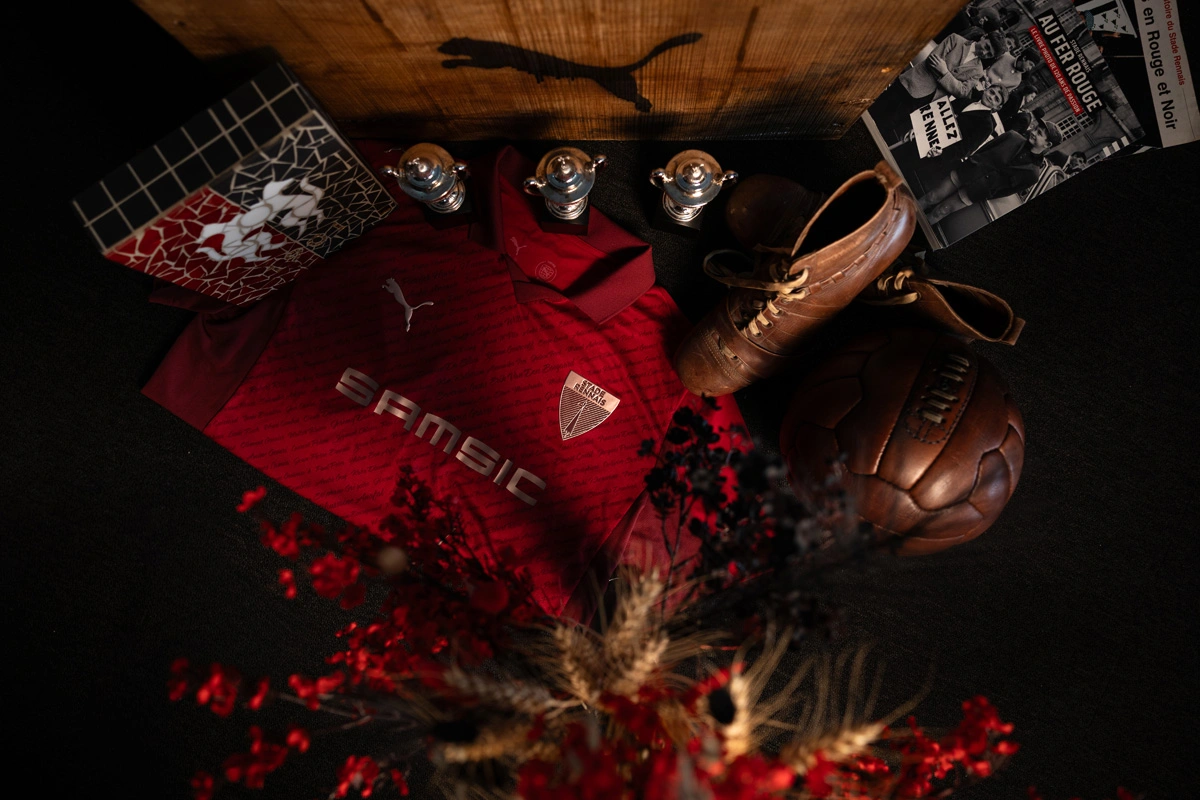 雷恩俱乐部 125 周年纪念球衣 © 球衫堂 kitstown