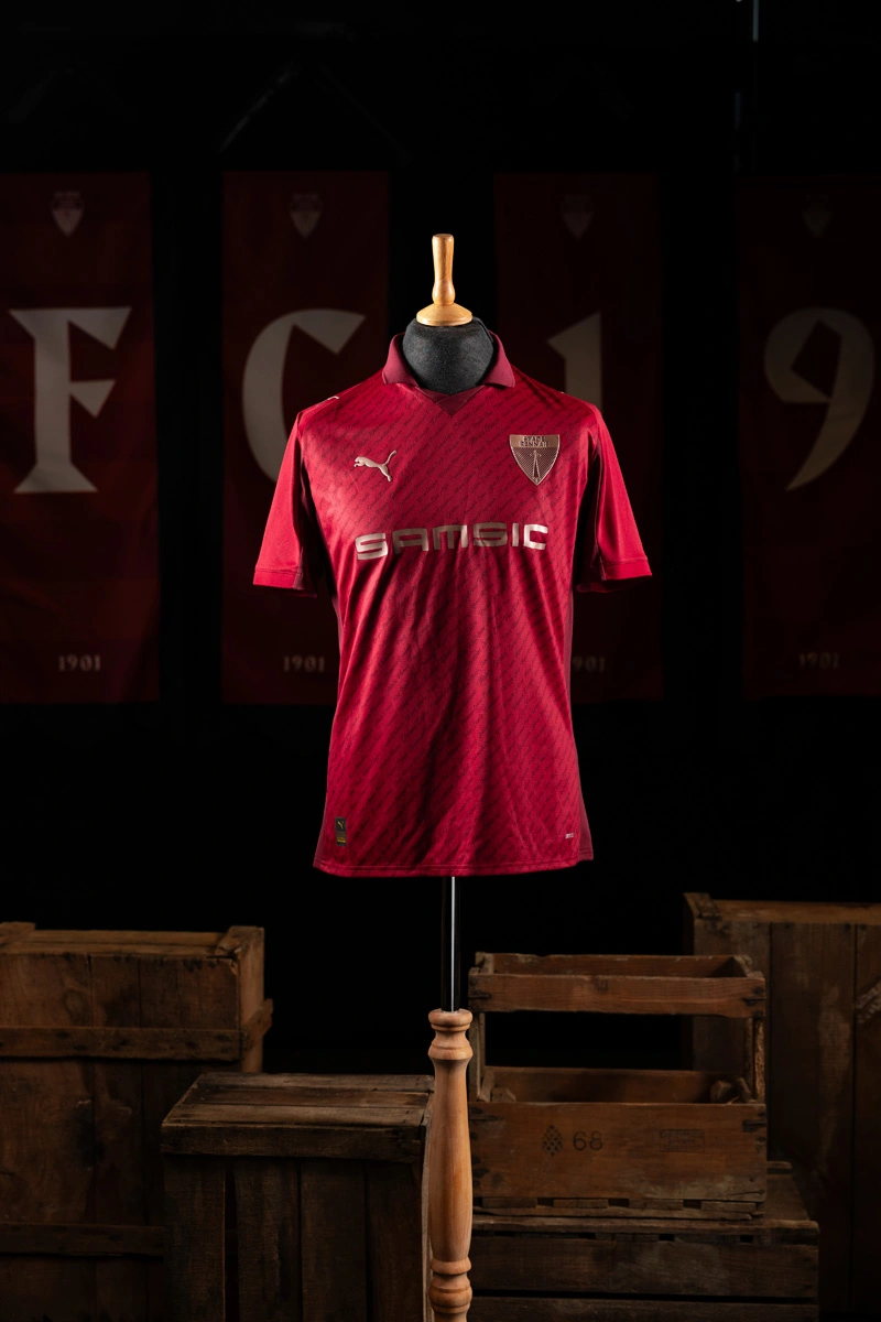 雷恩俱乐部 125 周年纪念球衣 © 球衫堂 kitstown