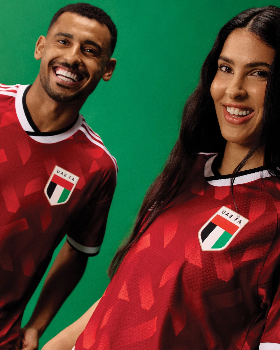 阿联酋国家队 2026-27 赛季客场球衣 2026-27 赛季主场球衣 © 球衫堂 kitstown