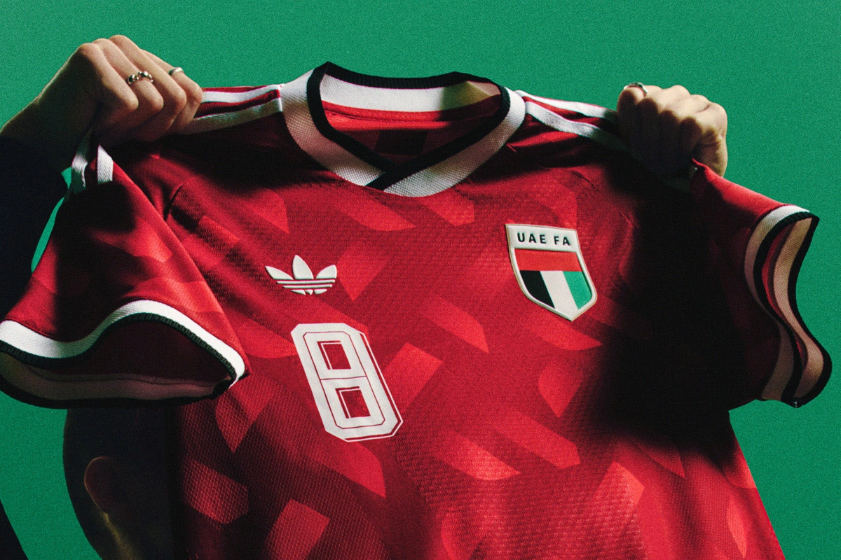 阿联酋国家队 2026-27 赛季客场球衣 2026-27 赛季主场球衣 © 球衫堂 kitstown