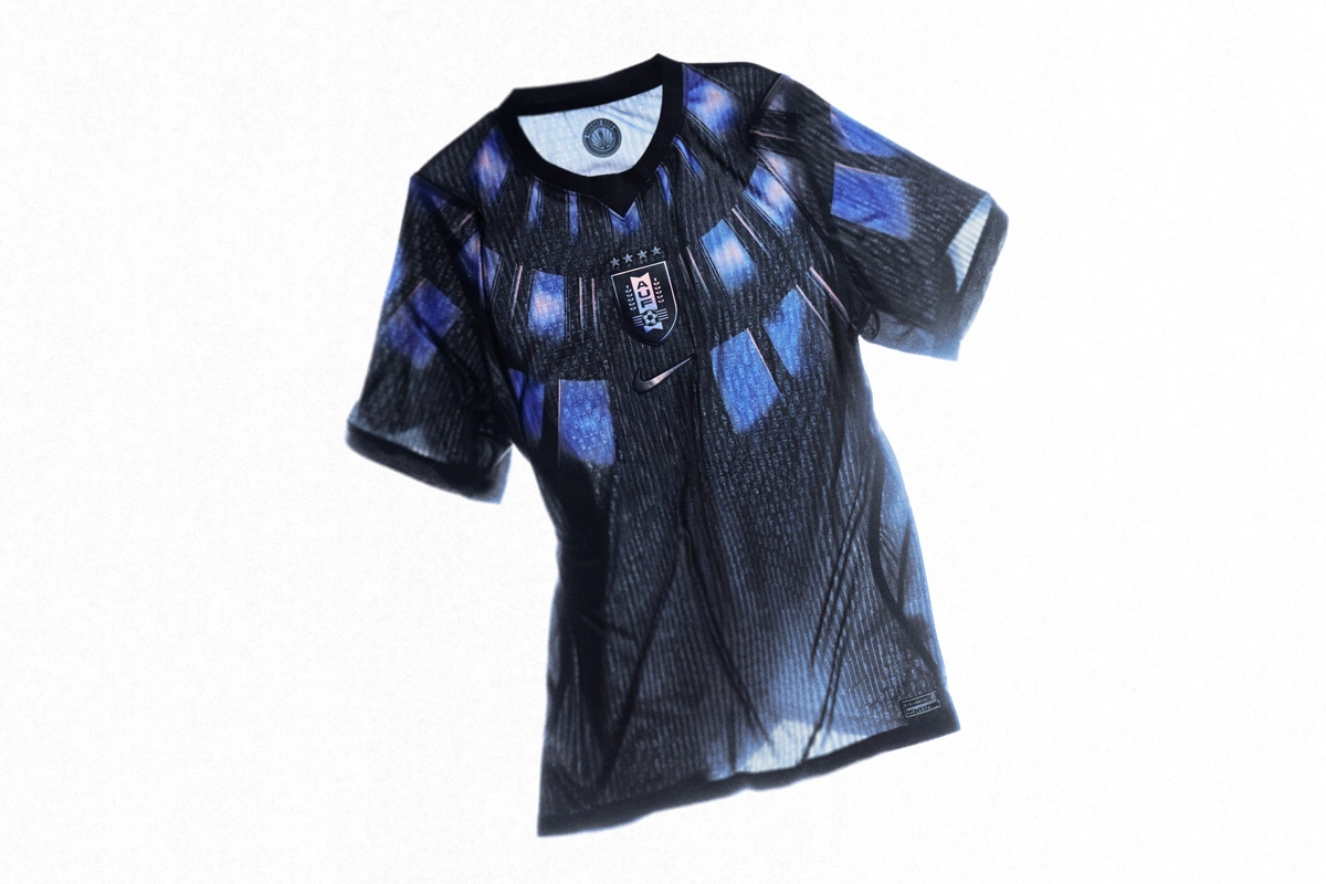 乌拉圭国家队 2026 世界杯主客场球衣 © 球衫堂 kitstown