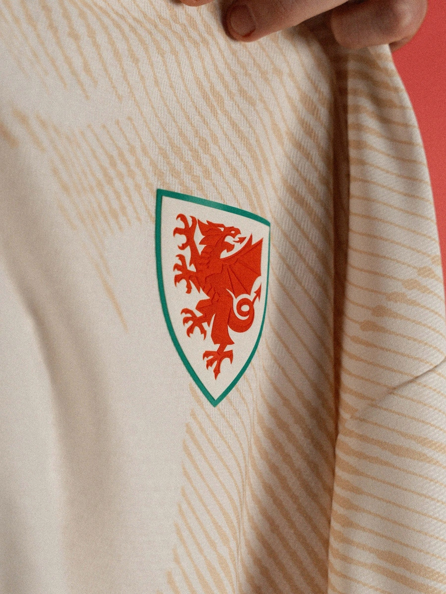 威尔士代表队 2026-27 赛季客场球衣 © 球衫堂 kitstown