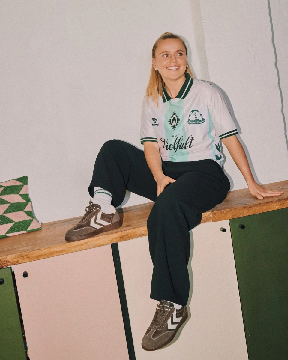 云达不来梅 2025-26 赛季“我们即多样性”特别版球衣 © 球衫堂 kitstown