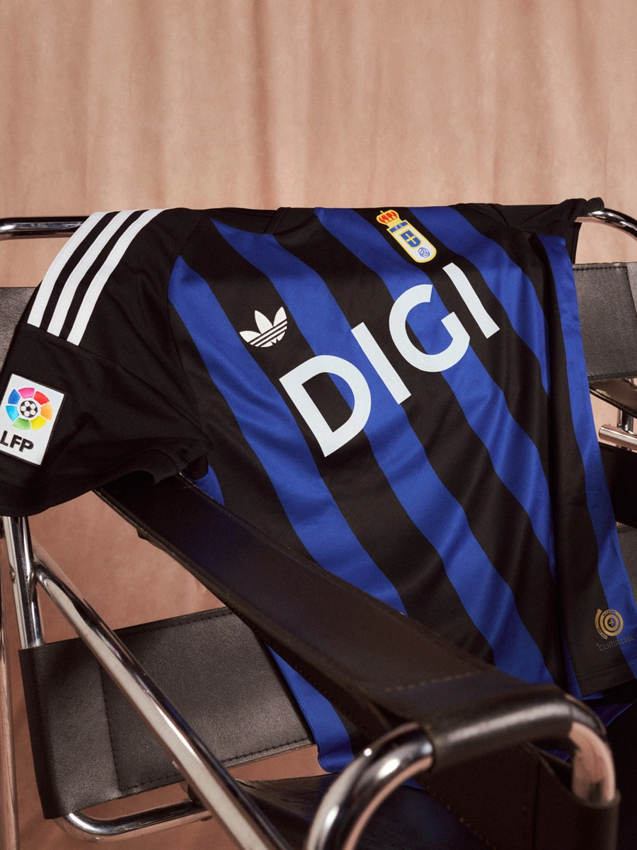 adidas × 西甲联赛 2025-26 赛季“复古比赛日”球衣 © 球衫堂 kitstown adidas × 西甲联赛 2025-26 赛季“复古比赛日”球衣 © 球衫堂 kitstown