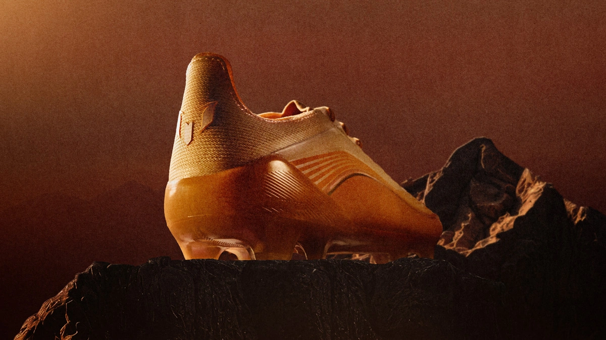 阿迪达斯发布梅西系列 F50 “鎏金时刻”配色战靴 © 球衫堂 kitstown 阿迪达斯发布梅西系列 F50 “鎏金时刻”配色战靴 © 球衫堂 kitstown