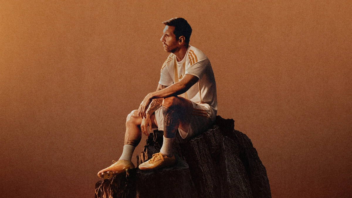 阿迪达斯发布梅西系列 F50 “鎏金时刻”配色战靴 © 球衫堂 kitstown 阿迪达斯发布梅西系列 F50 “鎏金时刻”配色战靴 © 球衫堂 kitstown