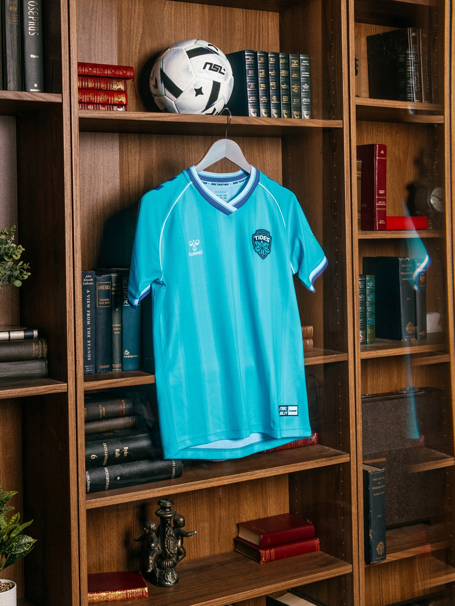 Hummel × 北方超级联赛（NSL）2026 赛季球衣 © 球衫堂 kitstown